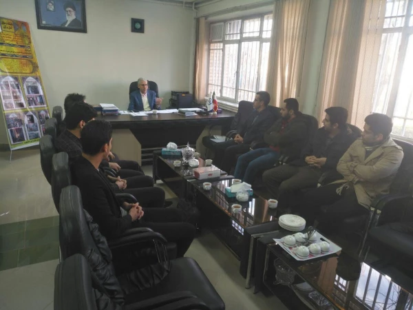 تقدیر سرپرست محترم امور پردیس های استان مرکزی از همکاران ودانشجو همیاران پردیس شهید باهنر 3