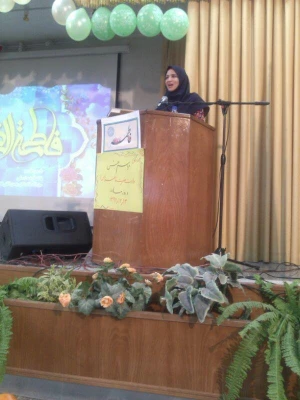 مراسم بزرگداشت ولادت حضرت زهرا (س) در پردیس زینب کبری (س)،استان مرکزی برگزار شد. 2