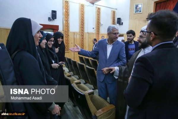 کسب رتبه اول مسابقات دانشجویی مناظره در استان مرکزی توسط دانشجویان پردیس شهید باهنر 2