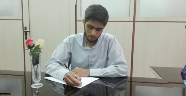 شرحِ شورِ دانشجو معلمِ خوش ذوقِ دانشگاه فرهنگیان از دیدار با رهبر معظم انقلاب اسلامی:
مرکز ثقل نظام تربیت اینجا بُوَد؛ این کمی و کاستی های در آن بی جا بُوَد 2