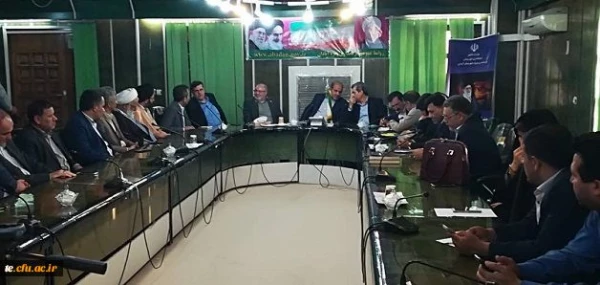 دکتر خنیفر تاکید کرد:
حضور اعضای هیات رئیسه دانشگاه فرهنگیان در آبادان نشان از توجه این دانشگاه به ارزش های دفاع مقدس دارد. 2