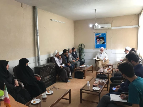 نماینده ولی فقیه دردیدار با مسئولین و کارمندان دانشگاه فرهنگیان  استان مرکزی:دانشگاه بر اثربخشی تولیدات علمی تمرکز کند 3