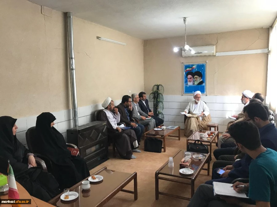 نماینده ولی فقیه دردیدار با مسئولین و کارمندان دانشگاه فرهنگیان  استان مرکزی:دانشگاه بر اثربخشی تولیدات علمی تمرکز کند 3
