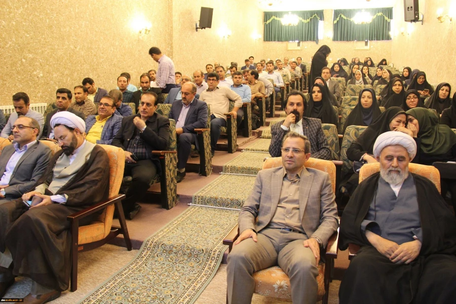 اردبیل میزبان کارشناسان پژوهش 


دوره آموزشی کارشناسان پژوهش و کتابداری دانشگاه فرهنگیان در سرعین استان اردبیل برگزار شد 2