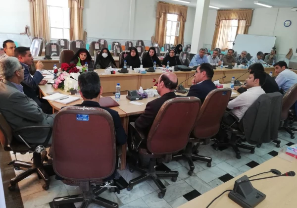 حضور جناب آقای دکتر مشهدی و جناب آقای برهانی در نشست مدرسان مرجع کارورزی 4