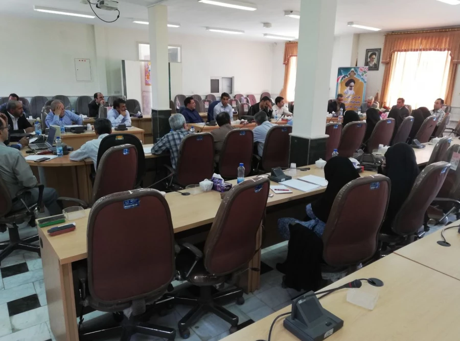 حضور جناب آقای دکتر مشهدی و جناب آقای برهانی در نشست مدرسان مرجع کارورزی 8