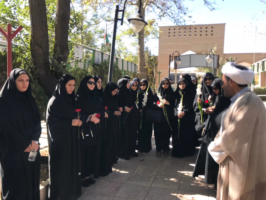 تجدید میثاق کارکنان و دانشجویان دانشگاه فرهنگیان استان مرکزی با شهدای انقلاب اسلامی و دفاع مقدس 3