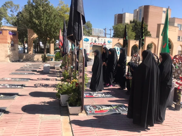 تجدید میثاق کارکنان و دانشجویان دانشگاه فرهنگیان استان مرکزی با شهدای انقلاب اسلامی و دفاع مقدس 4