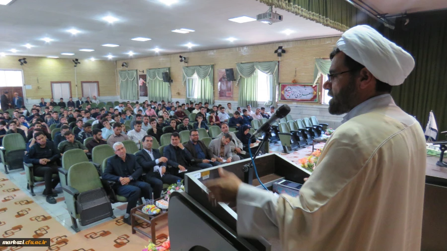 مراسم استقبال از نو دانشجو معلمان دانشگاه فرهنگیان استان مرکزی برگزار شد 4