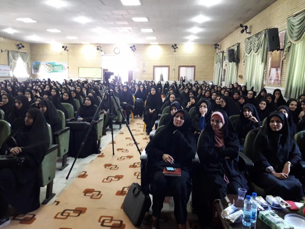 مراسم استقبال از نو دانشجو معلمان دانشگاه فرهنگیان استان مرکزی برگزار شد 5