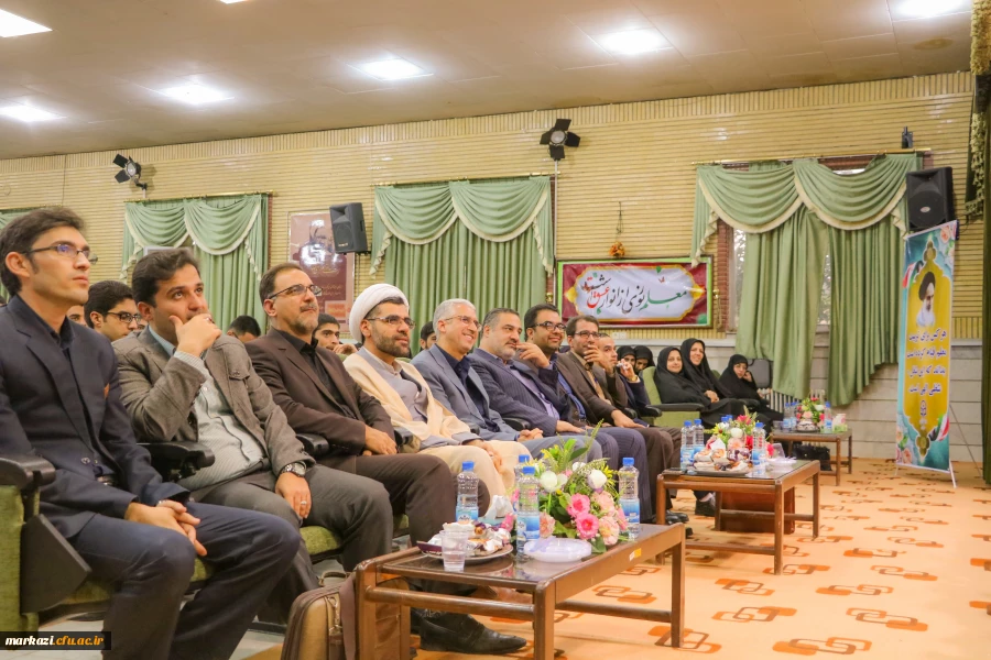 برگزاری محفل انس با قرآن در دانشگاه فرهنگیان استان مرکزی 9