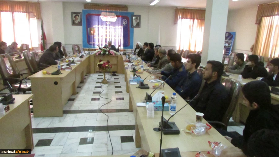 در پردیس شهید باهنر اراک برگزار شد

سلسله نشست های تخصصی - پژوهشی با موضوع معنای زندگی 4