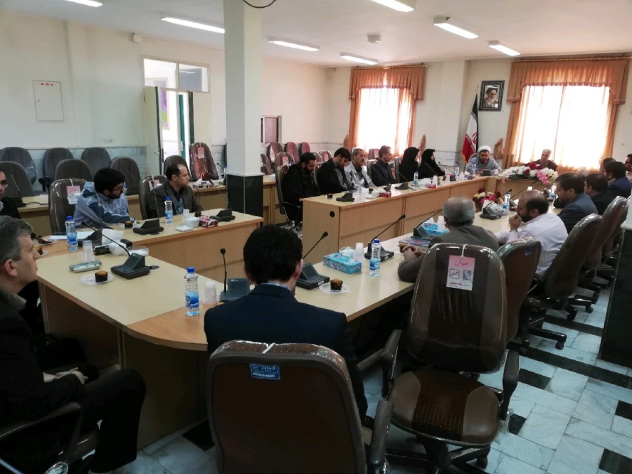 جلسه معارفه معاون هماهنگی مدیریت امور پردیس های استان مرکزی برگزار شد. 4