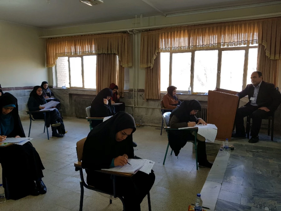 آزمون جبرانی اصلح در پردیس شهید باهنر استان مرکزی برگزار شد 10