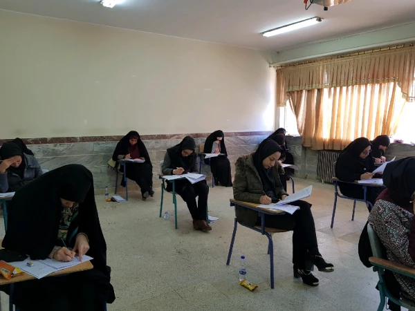 آزمون جبرانی اصلح در پردیس شهید باهنر استان مرکزی برگزار شد 12