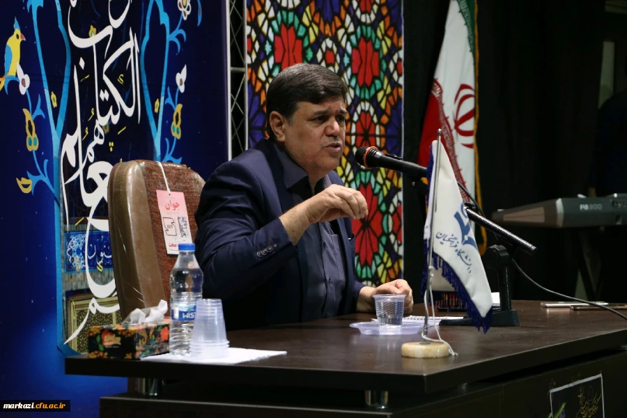 حضور دکتر خنیفردر دانشگاه فرهنگیان استان مرکزی و مراسم نکوداشت یکصدمین سال تربیت معلم 11