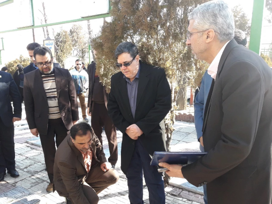 شهدا اقیانوس هایی هستند که عمود بر زمین ایستاده اند 

 تجدید بیعت مسئولین دانشگاه فرهنگیان  با شهدا به مناسبت 9دی در استان مرکزی 2