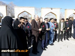 شهدا اقیانوس هایی هستند که عمود بر زمین ایستاده اند 

 تجدید بیعت مسئولین دانشگاه فرهنگیان  با شهدا به مناسبت 9دی در استان مرکزی 2