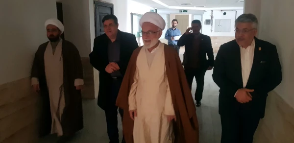 بازدید مسئولین دانشگاه فرهنگیان از حوزه علمیه خاتم الانبیاء اراک 2