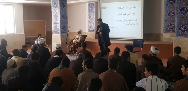 بازدید مسئولین دانشگاه فرهنگیان از حوزه علمیه خاتم الانبیاء اراک 3