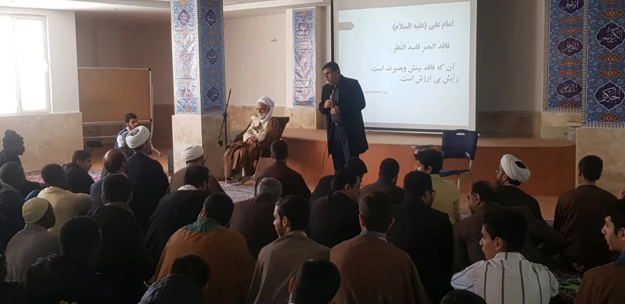 بازدید مسئولین دانشگاه فرهنگیان از حوزه علمیه خاتم الانبیاء اراک 3