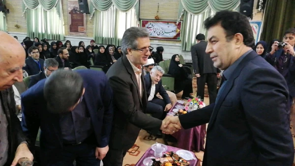 حضور دکتر خنیفردر دانشگاه فرهنگیان استان مرکزی و مراسم نکوداشت یکصدمین سال تربیت معلم 39