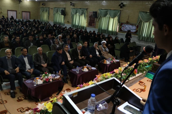 حضور دکتر خنیفردر دانشگاه فرهنگیان استان مرکزی و مراسم نکوداشت یکصدمین سال تربیت معلم 56