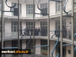 در حاشیه برگزاری مراسم دهه فجر صورت گرفت
بازدید دانشجو معلمان از موزه عبرت و موزه جواهرات و زیارت مرقد مطهر امام خمینی (ره) 2