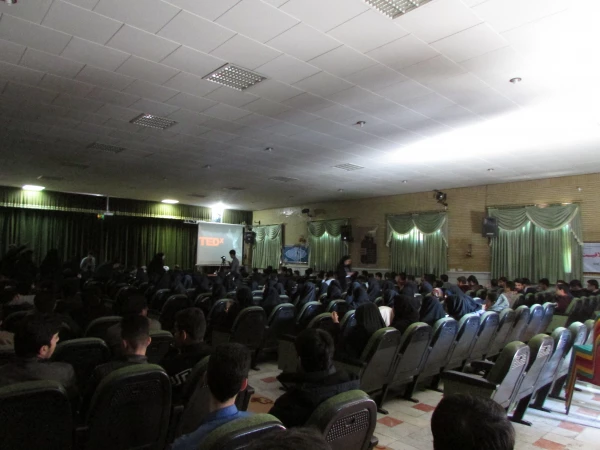 در دانشگاه فرهنگیان استان مرکزی برگزار شد
 سخنرانی TED 4