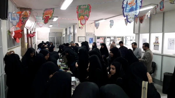 در پردیس زینب کبری(س) اراک برگزار شد

مراسم سیل مهربانی 2