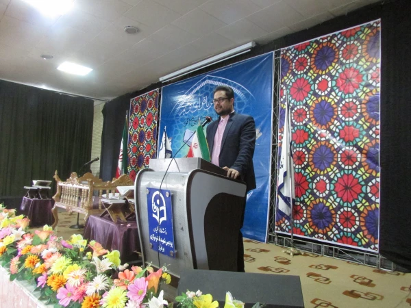 در دانشگاه فرهنگیان استان مرکزی برگزار شد

محفل نورانی انس با قرآن کریم
 2