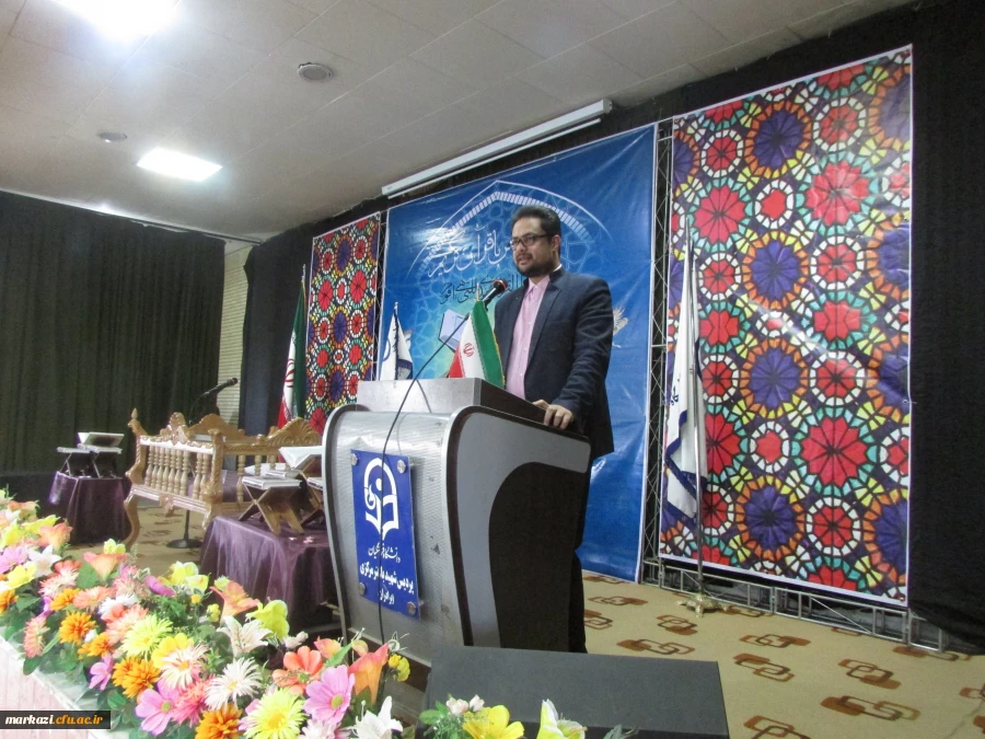 در دانشگاه فرهنگیان استان مرکزی برگزار شد

محفل نورانی انس با قرآن کریم
 2