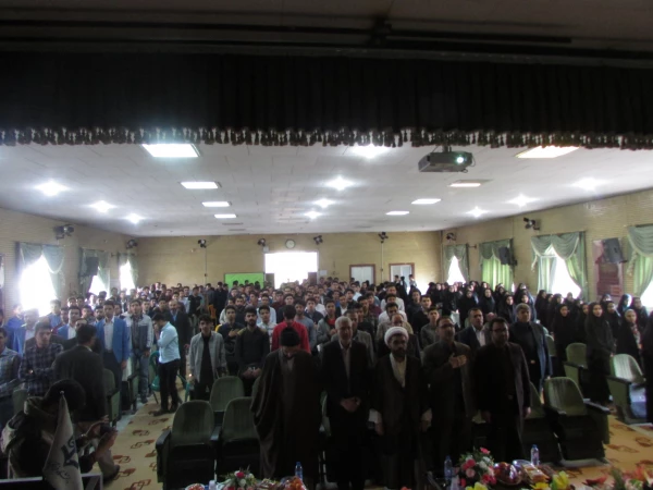 در دانشگاه فرهنگیان استان مرکزی برگزار شد

محفل نورانی انس با قرآن کریم
 2