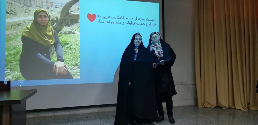 درپردیس زینب کبری اراک برگزار شد
مراسم ویژه بزرگداشت هفته سراهای دانشجویی 2