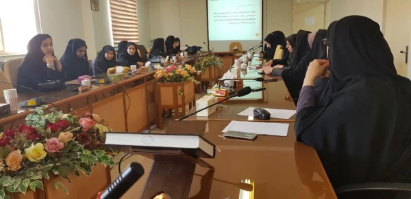 به همت حوزۀ دانشجویی پردیس زینب کبری (س) اراک برگزار شد

کارگاه تغذیه سالم با محوریت ماه مبارک رمضان  
 2