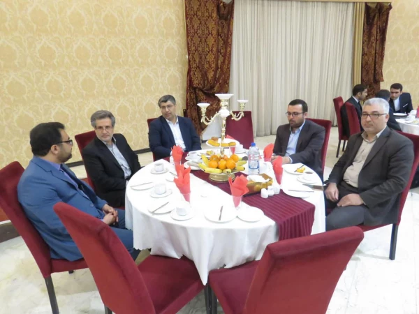 در دانشگاه فرهنگیان استان مرکزی برگزار شد .

مراسم دهه سرآمدی آموزش ویژه اساتید 2