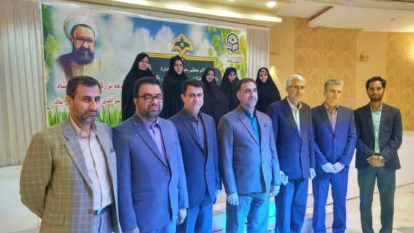 در دانشگاه فرهنگیان استان مرکزی برگزار شد .

مراسم دهه سرآمدی آموزش ویژه اساتید 3