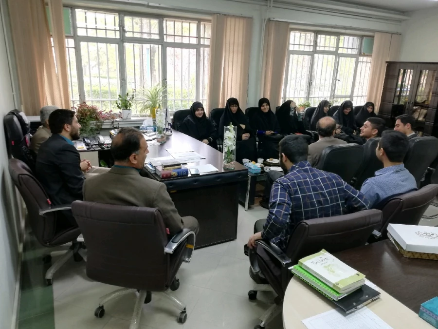 دیدار مسئولین بسیج دانشجویی و دانشجویان با مدیر پردیس های استان مرکزی 6