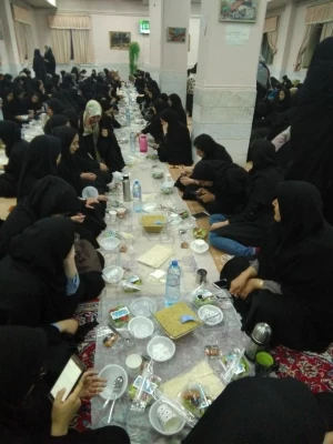 ضیافت افطاری در پردیس زینب کبری (س) استان مرکزی 2