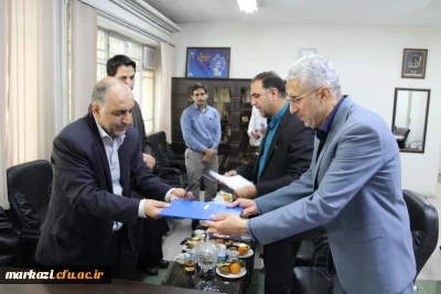 انعقاد تفاهم نامه همکاری دانشگاه فرهنگیان استان مرکزی با نهاد کتابخانه های عمومی استان مرکزی