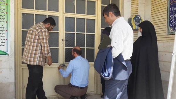 آزمون اصلح ویژه ی مهارت آموزان در پردیسهای استان مرکزی برگزار شد. 4