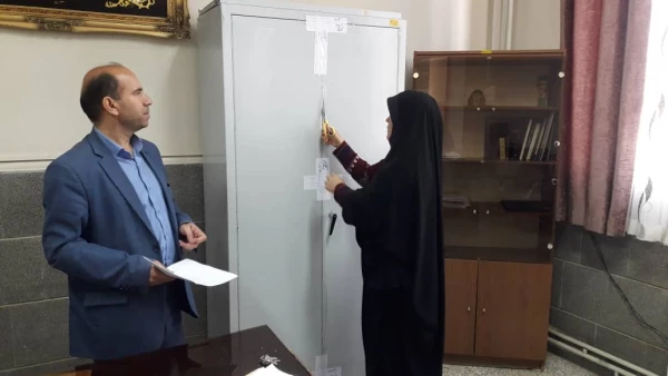 آزمون اصلح ویژه ی مهارت آموزان در پردیسهای استان مرکزی برگزار شد. 5