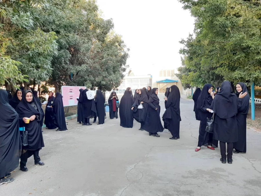 آزمون اصلح ویژه ی مهارت آموزان در پردیسهای استان مرکزی برگزار شد. 8