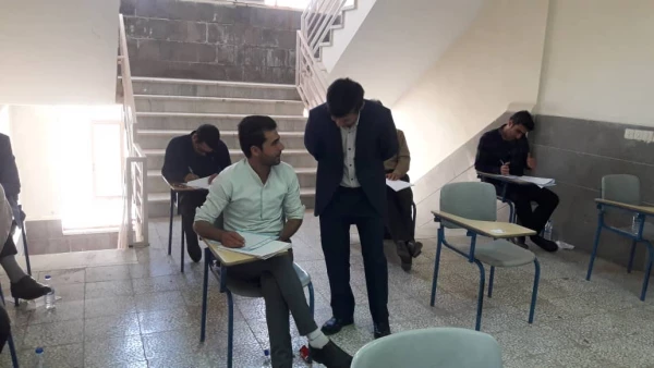 آزمون اصلح ویژه ی مهارت آموزان در پردیسهای استان مرکزی برگزار شد. 21