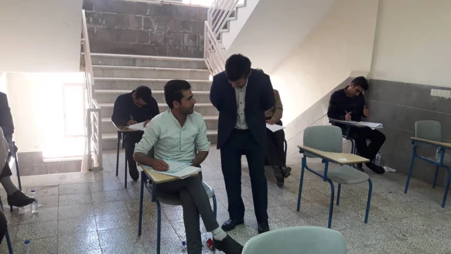 آزمون اصلح ویژه ی مهارت آموزان در پردیسهای استان مرکزی برگزار شد. 21