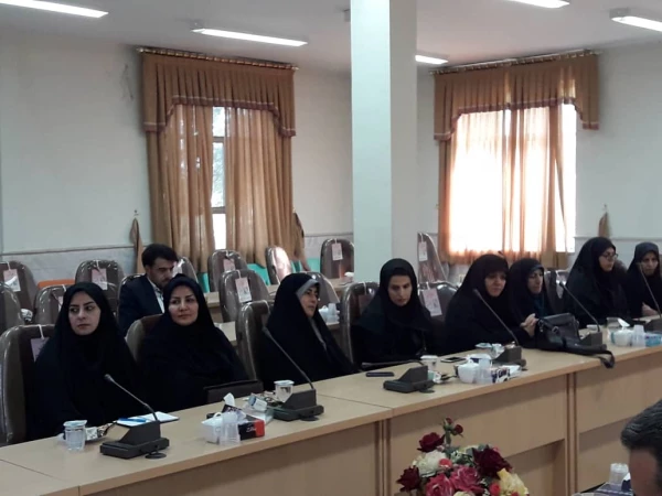 جلسه توجیهی عوامل اجرایی آزمون اصلح در دانشگاه فرهنگیان استان مرکزی برگزار شد 3