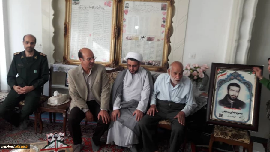 دیدار مدیر پردیس های استانی با خانواده معزز شهدای استان مرکزی 6