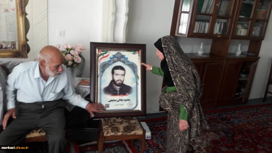 دیدار مدیر پردیس های استانی با خانواده معزز شهدای استان مرکزی 7