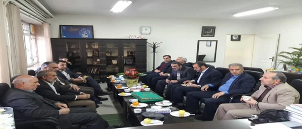 در دانشگاه فرهنگیان استان مرکزی برگزار شد

نشست مشترک سرپرست دانشگاه فرهنگیان با رئیس مجمع خیرین استان و مسولین آموزش و پرورش  2