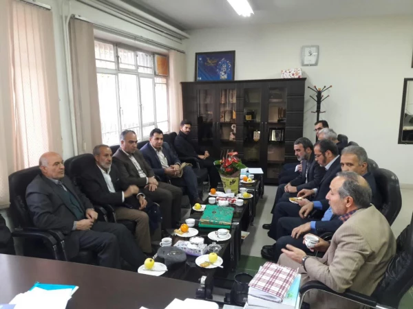 در دانشگاه فرهنگیان استان مرکزی برگزار شد

نشست مشترک سرپرست دانشگاه فرهنگیان با رئیس مجمع خیرین استان و مسولین آموزش و پرورش  2